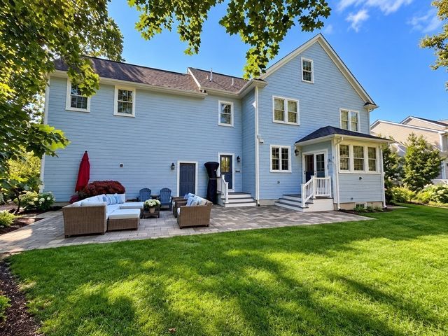 3 Macarthur Rd, Wellesley, MA 02482