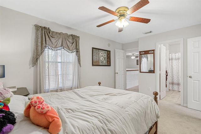 1014 Enclave Square N, Houston, TX 77077