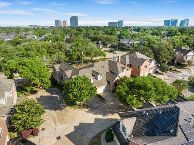 1014 Enclave Square N, Houston, TX 77077