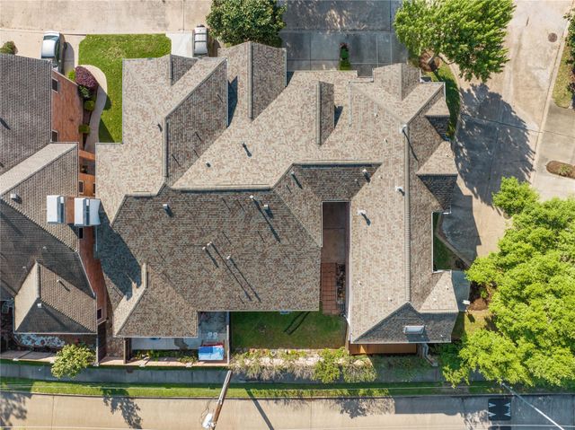 1014 Enclave Square N, Houston, TX 77077