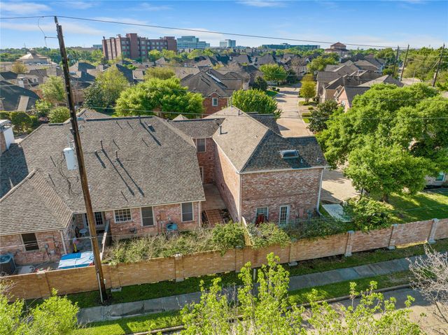 1014 Enclave Square N, Houston, TX 77077