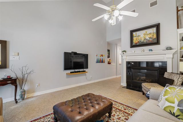 1014 Enclave Square N, Houston, TX 77077