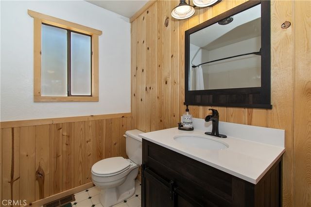 843 Victoria, Sugarloaf, CA 92386