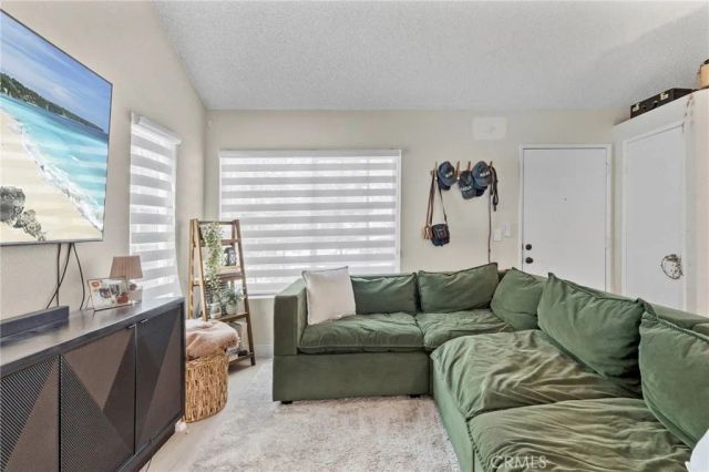 37940 42nd East, Palmdale, CA 93552