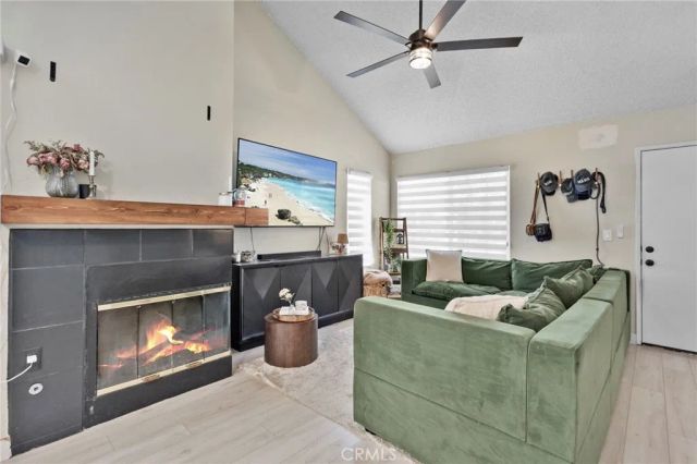 37940 42nd East, Palmdale, CA 93552