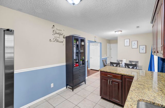 2212 N Sawmill Trace Lane, Charleston, SC 29420