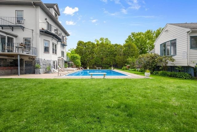 15 South Fairview Street 3, Boston, MA 02131