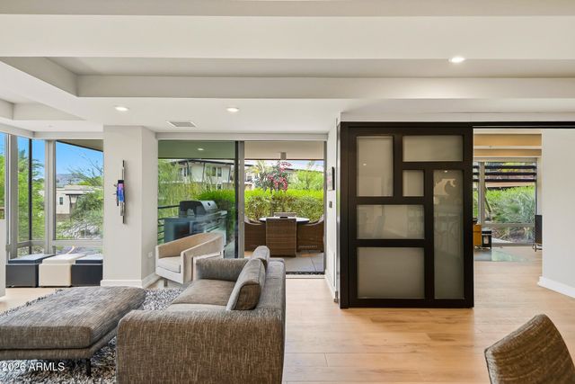 7117 E RANCHO VISTA Drive 3006, Scottsdale, AZ 85251