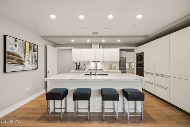 7117 E RANCHO VISTA Drive 3006, Scottsdale, AZ 85251