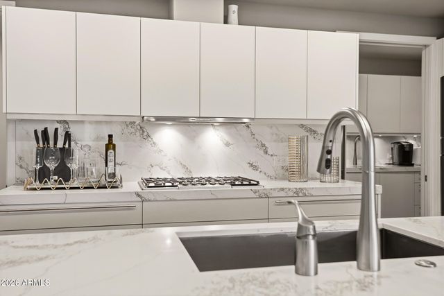 7117 E RANCHO VISTA Drive 3006, Scottsdale, AZ 85251