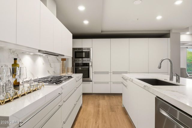 7117 E RANCHO VISTA Drive 3006, Scottsdale, AZ 85251