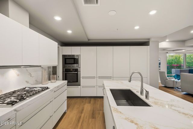 7117 E RANCHO VISTA Drive 3006, Scottsdale, AZ 85251