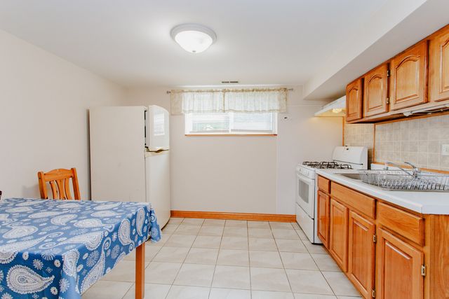 4340 Kolze Avenue, Schiller Park, IL 60176