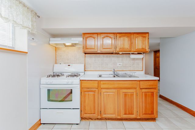 4340 Kolze Avenue, Schiller Park, IL 60176