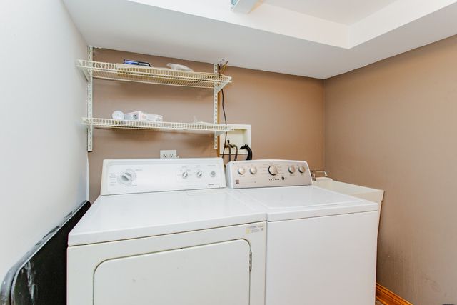 4340 Kolze Avenue, Schiller Park, IL 60176