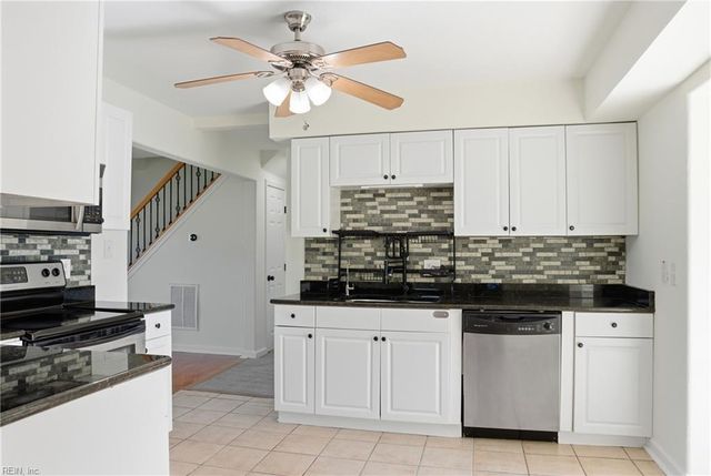 624 Cunningham RD, Virginia Beach, VA 23462