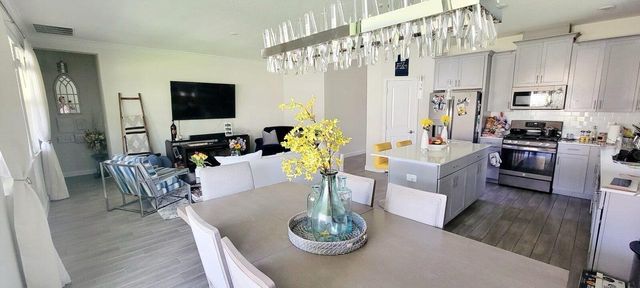 1211 DORA PARC LANE, Mount Dora, FL 32757