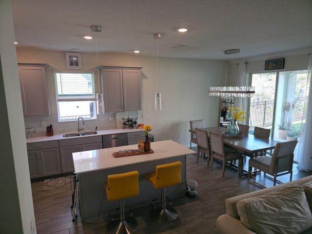 1211 DORA PARC LANE, Mount Dora, FL 32757