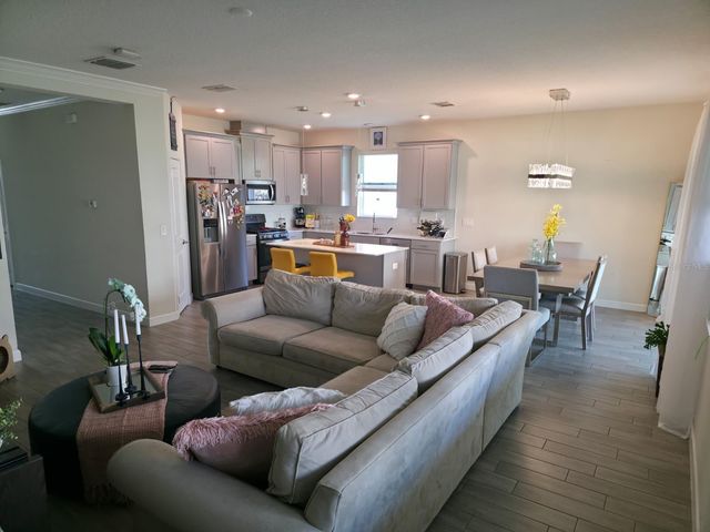 1211 DORA PARC LANE, Mount Dora, FL 32757