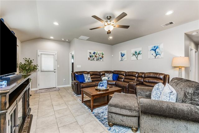 2753 Excelsior Blvd, Corpus Christi, TX 78415