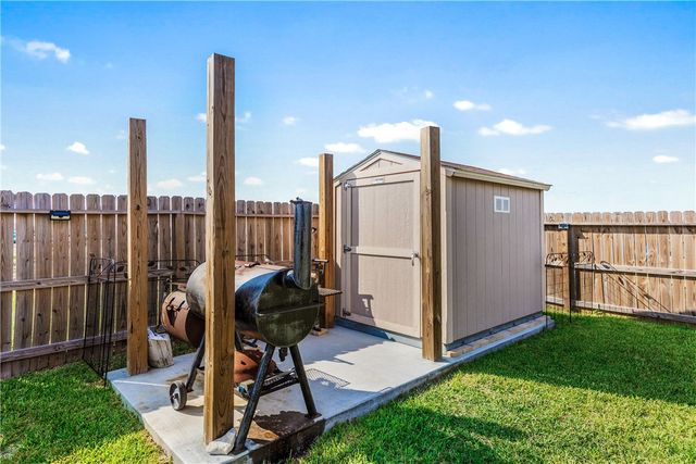 2753 Excelsior Blvd, Corpus Christi, TX 78415