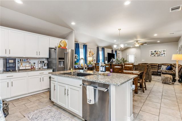 2753 Excelsior Blvd, Corpus Christi, TX 78415