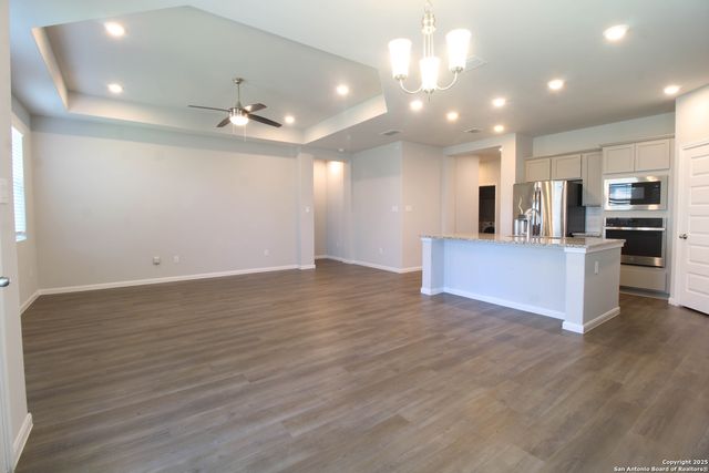 3713 Tripps, Seguin, TX 78155