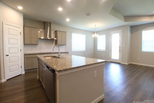 3713 Tripps, Seguin, TX 78155