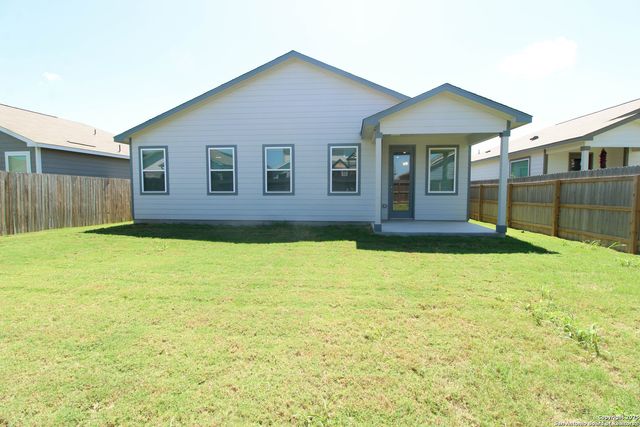 3713 Tripps, Seguin, TX 78155