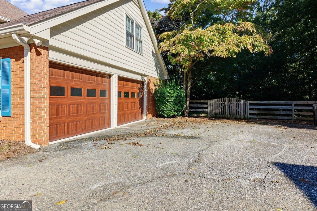 2554 Tanager Court NE, Marietta, GA 30062 — photo 2