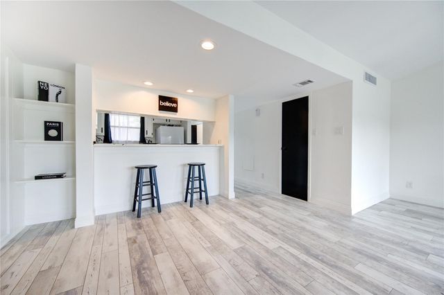14777 Wunderlich Drive 1006, Houston, TX 77069