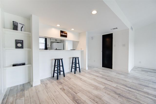 14777 Wunderlich Drive 1006, Houston, TX 77069