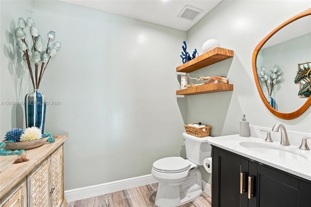 5011 Hawkhurst Avenue, Southwest Ranches, FL 33331