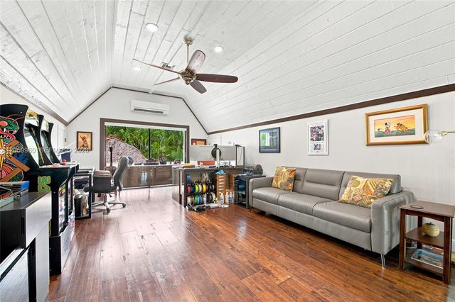 5011 Hawkhurst Avenue, Southwest Ranches, FL 33331