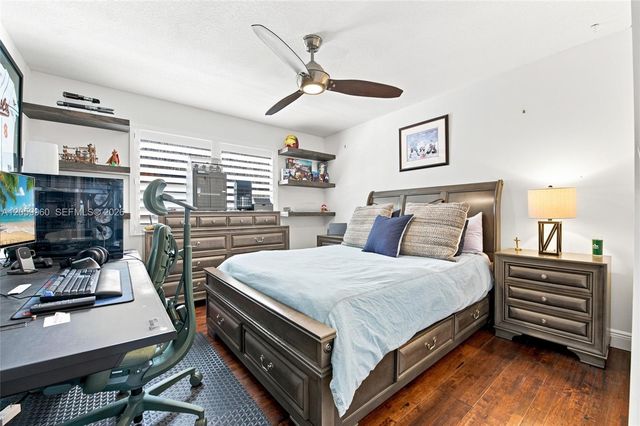5011 Hawkhurst Avenue, Southwest Ranches, FL 33331