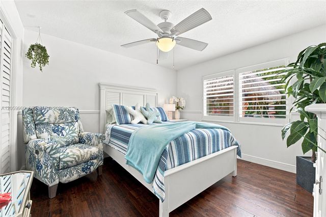 5011 Hawkhurst Avenue, Southwest Ranches, FL 33331