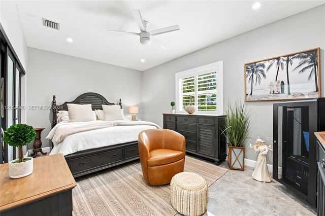 5011 Hawkhurst Avenue, Southwest Ranches, FL 33331