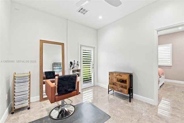 5011 Hawkhurst Avenue, Southwest Ranches, FL 33331