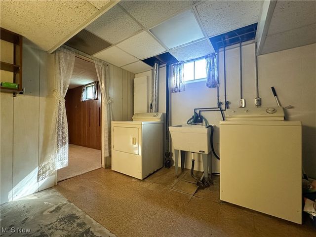 4651 Warwick Drive S, Canfield, OH 44406