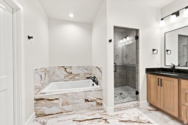 975 E OAK CREEK DR, Lehi, UT 84043