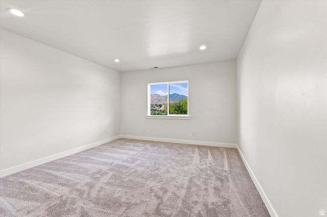 975 E OAK CREEK DR, Lehi, UT 84043