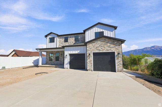 975 E OAK CREEK DR, Lehi, UT 84043