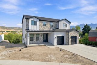 975 E OAK CREEK DR, Lehi, UT 84043