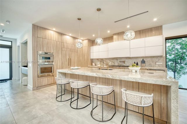 2613 Center Avenue, Fort Lauderdale, FL 33308