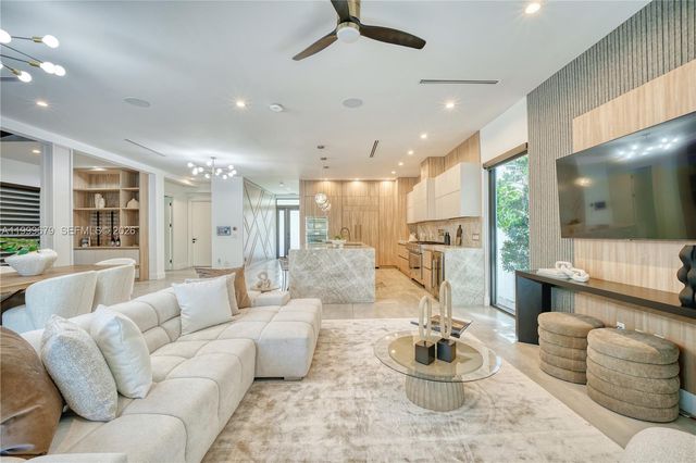 2613 Center Avenue, Fort Lauderdale, FL 33308