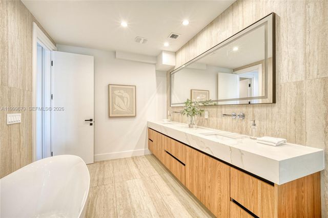 2613 Center Avenue, Fort Lauderdale, FL 33308
