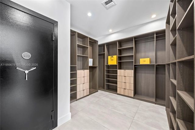 2613 Center Avenue, Fort Lauderdale, FL 33308