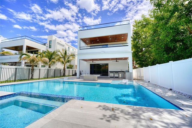 2613 Center Avenue, Fort Lauderdale, FL 33308
