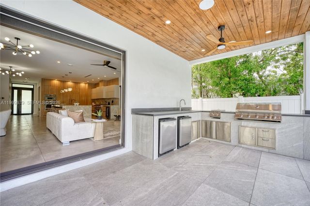 2613 Center Avenue, Fort Lauderdale, FL 33308