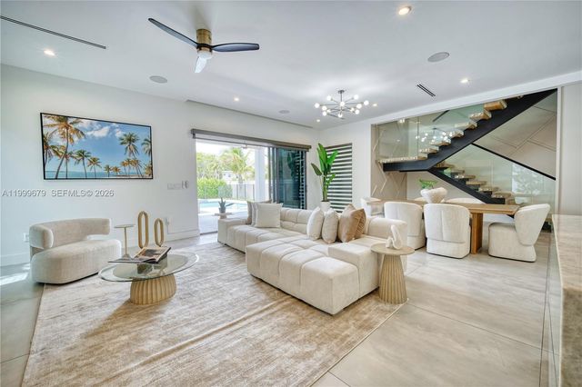 2613 Center Avenue, Fort Lauderdale, FL 33308